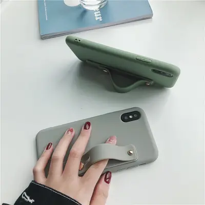 Pink Silicone Push-Pull Phone Case for iPhone 15
