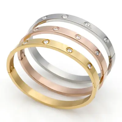 18K Gold Ten Diamond Couple Love Bracelet