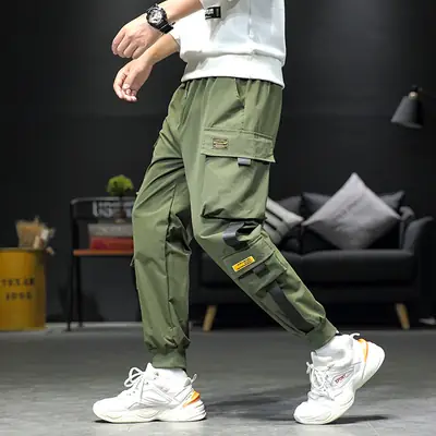 Japanese Trendy Green Leggings with Multi-Flap Pockets