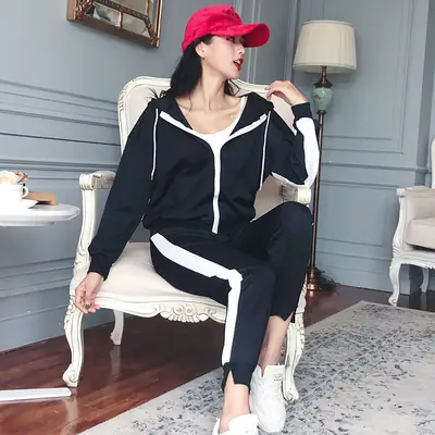 2021 Hooded Sweatshirt Track Suit Black White Women