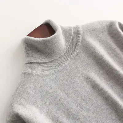 Men's Thick Wool Turtleneck Sweater Orange