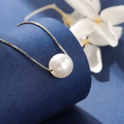 Single Pearl Clavicle Necklace for Women