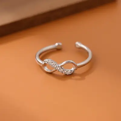 Women's Diamond Ring with 8-Character Personality Design