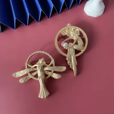Western Antique Brooch Angel Dream Baroque Corsage