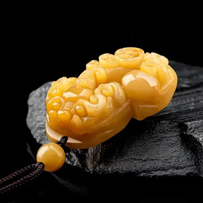 Natural Xinjiang Gold Silk Jade Pendant for Men