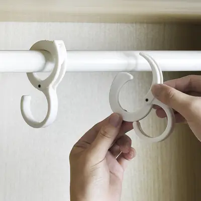 Silver S-Shape Clothes Hanger Rack for Wood Surfaces