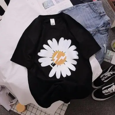 Men's Korean Style Daisy Print T-Shirt Brown