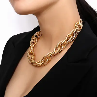 Gold Chain Necklace for Women Street Shooting Fashion