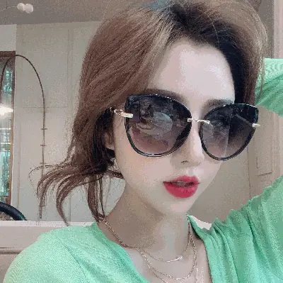 Pink Cat-Eye Sunglasses for Women