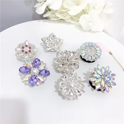 Crystal Flower Mobile Phone Stand for Women