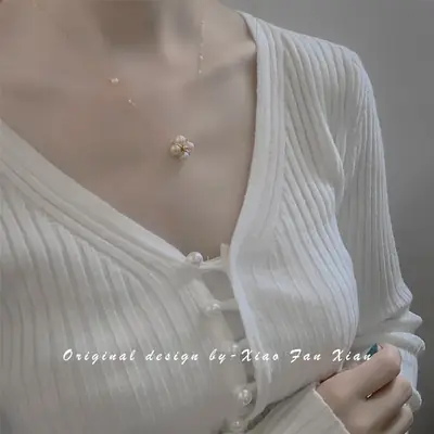 14K Gold Pearl Collarbone Necklace Set for Women