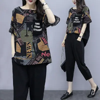 Plus Size Printed Black Capri Pants Set with Printed Top