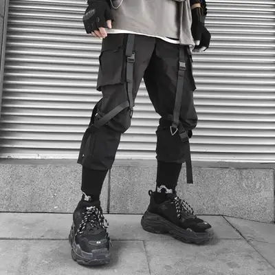 Men Black Three-Dimensional Cargo Pants with Ribbon Detail