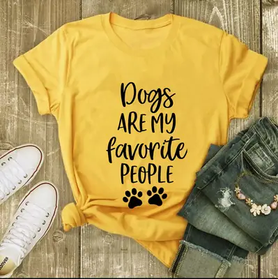 Dogs Are My Favorite People T-Shirt Maroon
