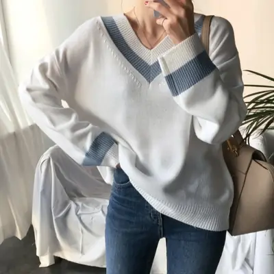 White V-Neck Knit Pullover Women's Sweater 2023