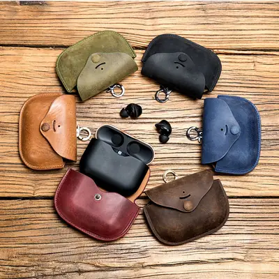 Maroon Leather Wireless Bluetooth Earphone Case