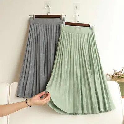 Women's Knitted Pleated Skirt Grey A-Line Mid Length