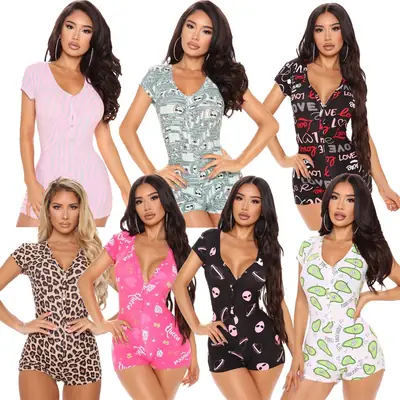 Women Printed Lipstick Pajamas Black Shorts Set