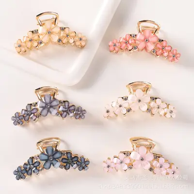 Crystal Flower Hairpin with Gold Plated Clasp