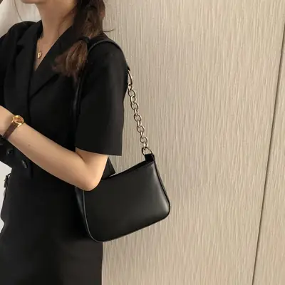Black PU Chain Bag for Women Streetwear Fashion