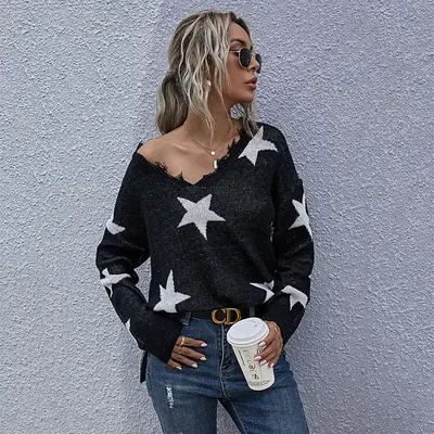 Black Star Print Long Sleeve V-Neck Knit Shirt