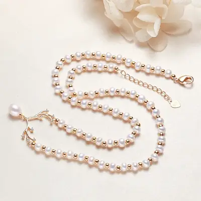 Pearl Necklace for Women 18K Gold Antlers Design
