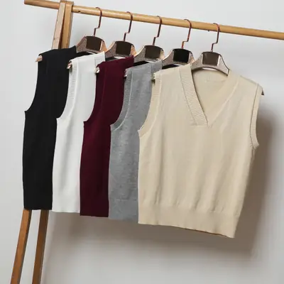 Women V Neck Sleeveless Knit Vest Beige