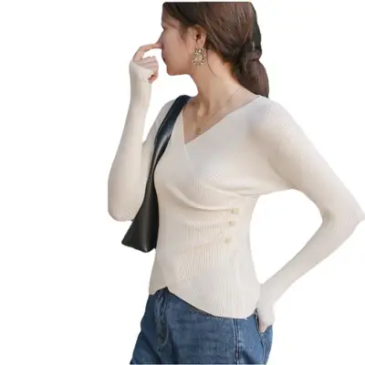 White V Neck Long Sleeve Knit Shirt for Women