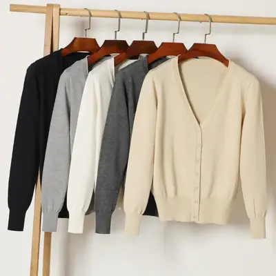 Women V-Neck Knit Cardigan Black Long Sleeve