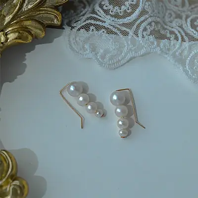 Golden Pearl Earrings for Women's Fashion