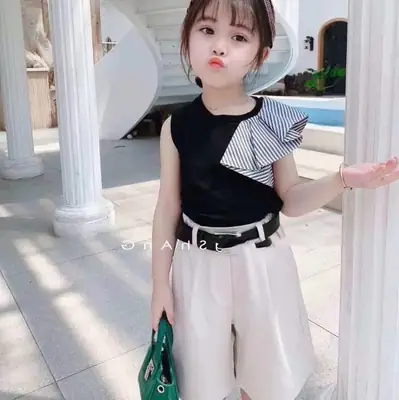 Girls Summer Outfit White Striped Top Green Shorts Set with Belt