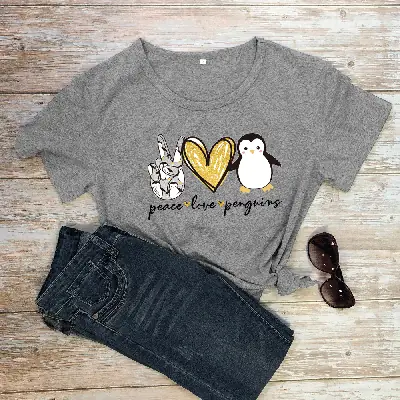 Pink T-Shirt Valentine's Day Peace Love Penguin Print