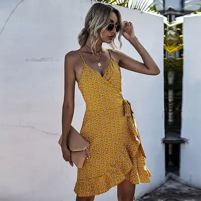Bai Fen Zhi Yi Printed Sleeveless Dress with Irregular Ruffles