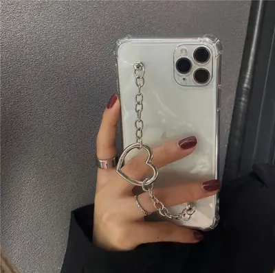 iPhone Protective Case with Heart Charm & 8g Design