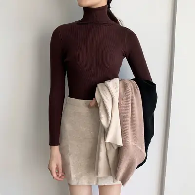 Women's Grey Turtleneck Knitted Sweater for Winter