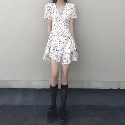 Hepburn Style Floral Dress White V Neck Summer 2024