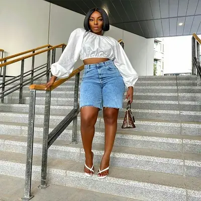 Women Ripped Denim Shorts Blue 2021 New Style