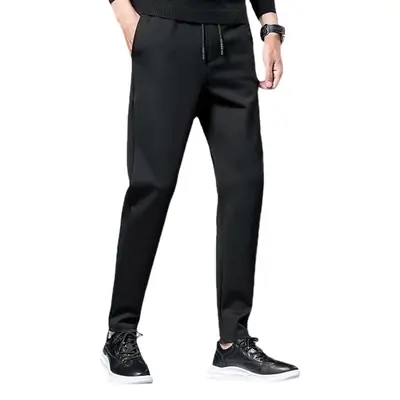 Men Black Slim Fit Straight Pants Large