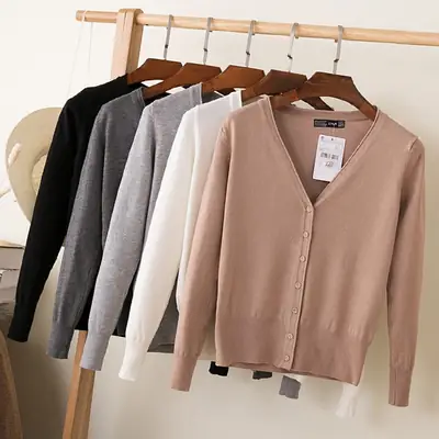 Women's V-Neck Knit Cardigan Long Sleeve Small