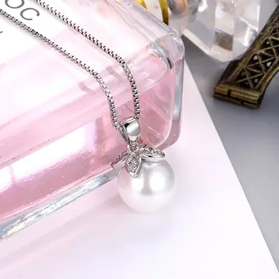 Pink Pearl Pendant Necklace for Women