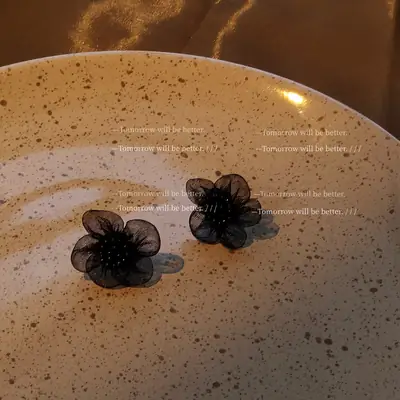 Black Lace Flower Earrings for Women Elegant New Style