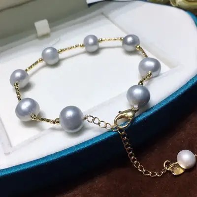 Pearl Bracelet for Girls with Adjustable Chain Design