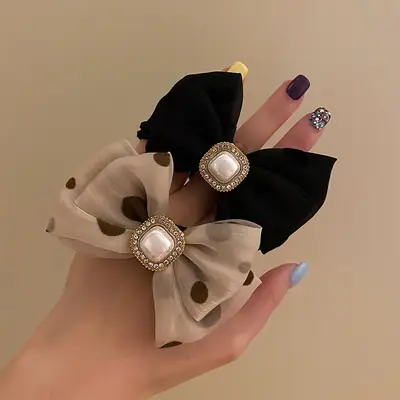 Black Velvet Bow Headwear with Pearl Centerpiece