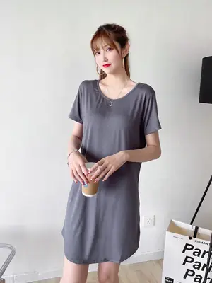 Women's Green Backless T-Shirt Mid Length Short Sleeve