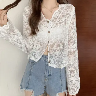 Women White Lace V Neck Crop Top with Denim Shorts