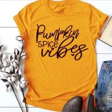 Women Printed T-Shirt with Cartoon Giraffe Design