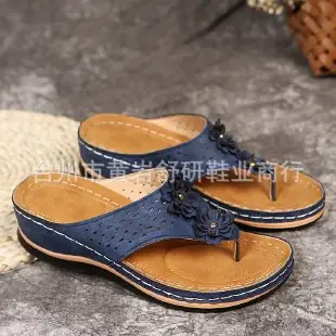 Cross-border New Summer Retro Flip-flops Flower Platform Slippers Women's Casual Sandals Flip-Flops