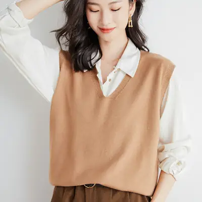 Green V-Neck Vest with Shirt Outer Wear 2023 Spring
