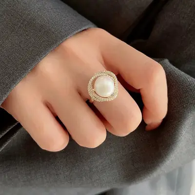 Guan Yu Pearl Ring with Full Diamonds Hollow Design