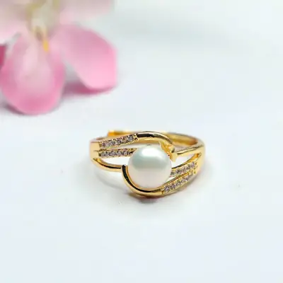 Guan Yu Freshwater Pearl Ring Angel Wings Gold High Luster